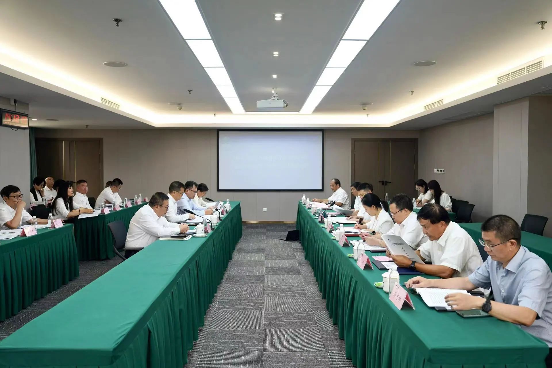 省旅投集團(tuán)召開(kāi)2023年度經(jīng)理層向董事會(huì)述職報(bào)告會(huì)